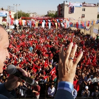 Cumhurbaşkanı Erdoğan: "Huzurumuza kimse el uzatamayacak"