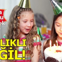 Pastadaki mumu üflemek sağlıklı değil