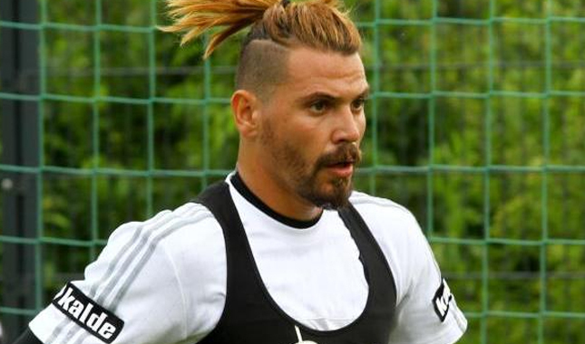 Ersan Adem Gülüm, Avusturaya'ya transfet oldu