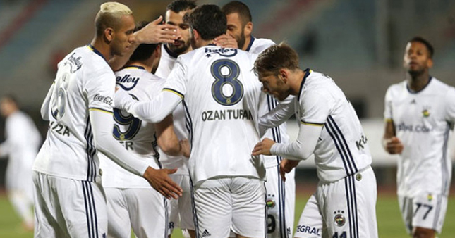 Fenerbahçe hazırlık maçında güldü