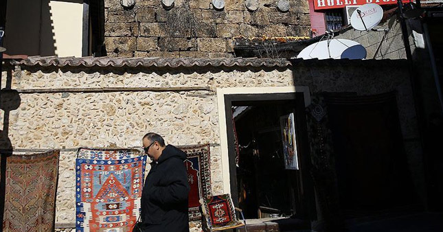 Selçuklu kitabeleri yeniden okunuyor