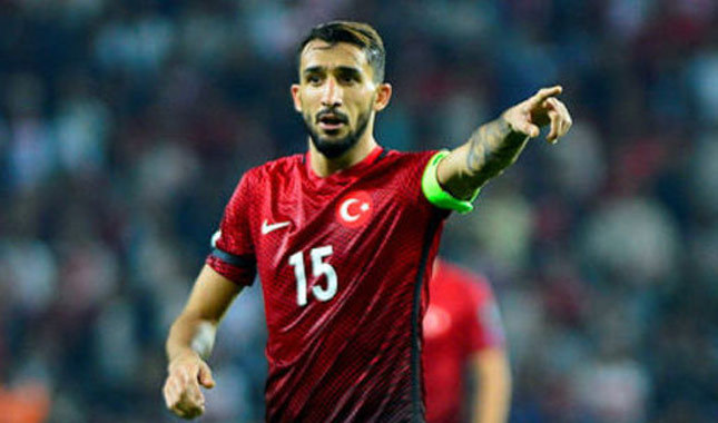 A Milli Takım'a yeni kaptan: Mehmet Topal