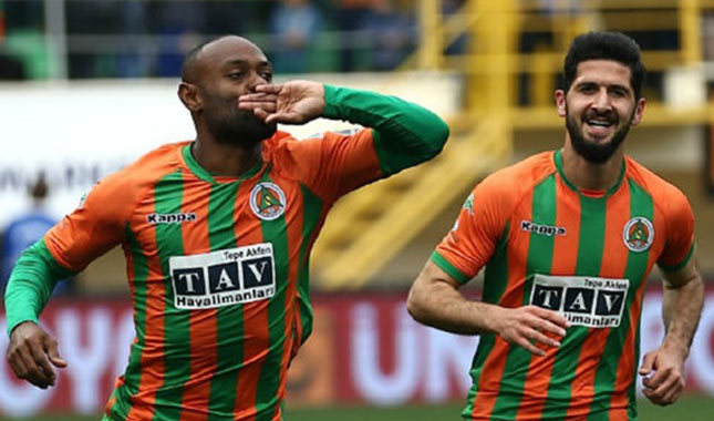 Alanyaspor Love'dan vazgeçmiyor
