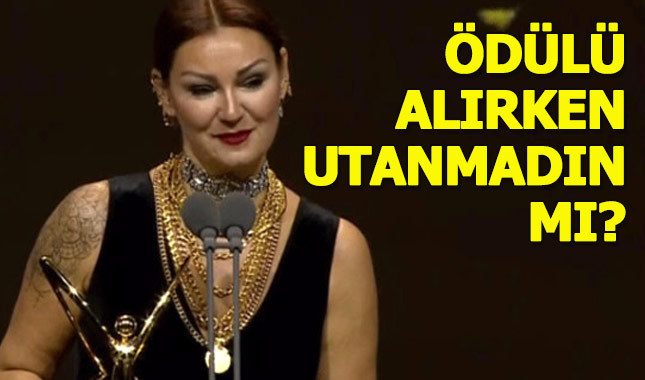 Altın Kelebek'te ödül alan Pınar Altuğ'a takipçisinden 'Utanmadın mı' yorumu