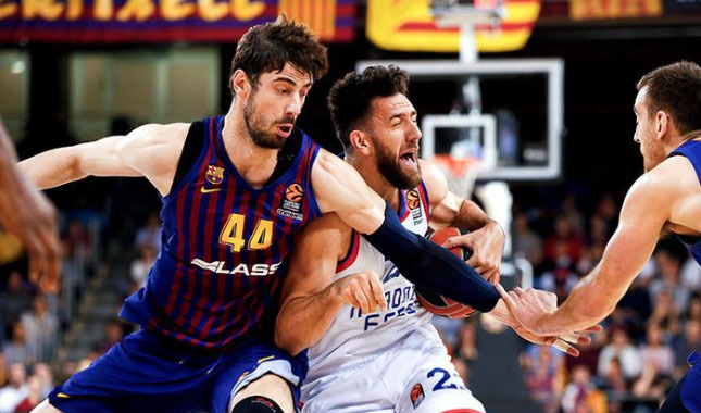 Anadolu Efes, deplasmanda galip