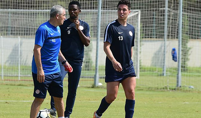 Antalyaspor'da Nasri krizi sona erdi
