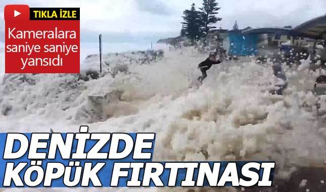 Avustralya'da denizde köpük fırtınası