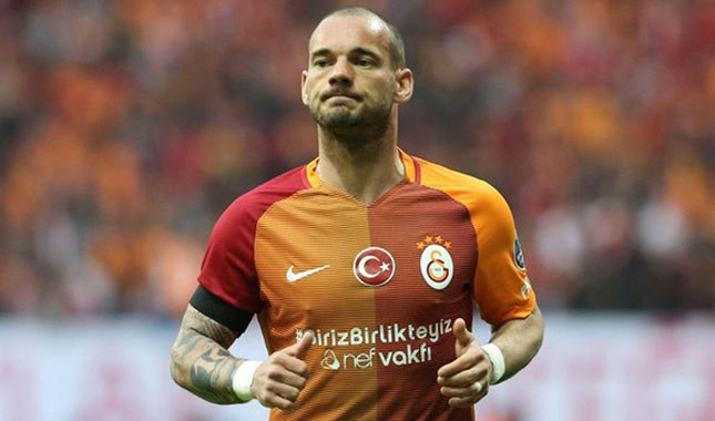 Başakşehir, Sneijder'in peşinde