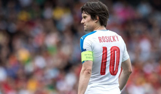 Çek yıldız Rosicky, futbolu bıraktı