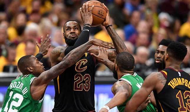 Cleveland seriye tutundu