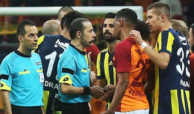 Cüneyt Çakır'a derbi için sürpriz puan!