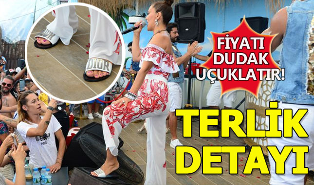 Demet Akalın'ın konserde giydiği terliğin uçuk fiyatı!