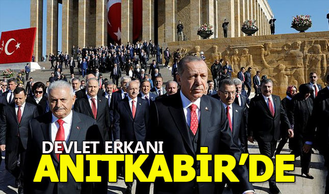 Devlet erkanı Anıtkabir'i ziyaret etti