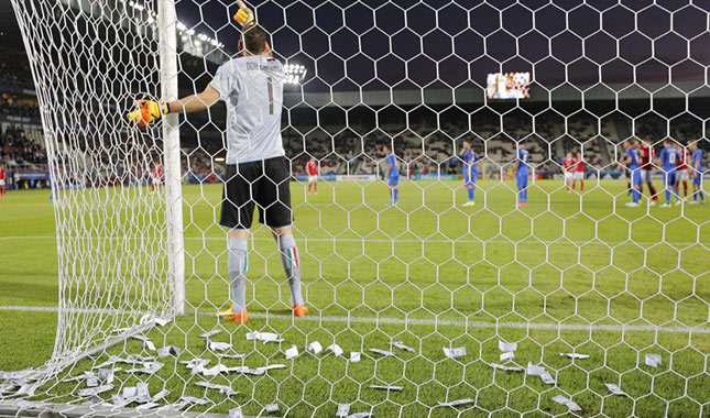 Donnarumma'ya şok tepki
