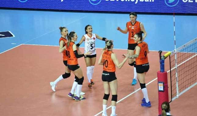 Eczacıbaşı Avrupa'da finale çıktı