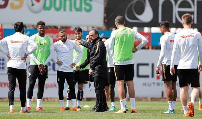 Fatih Terim'den futbolculara uyarı
