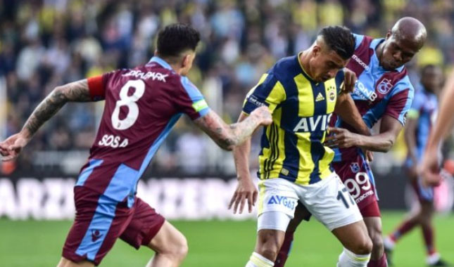Fenerbahçe son dakikada puanı kurtardı