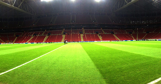 Galatasaray hibrit çime geçiyor