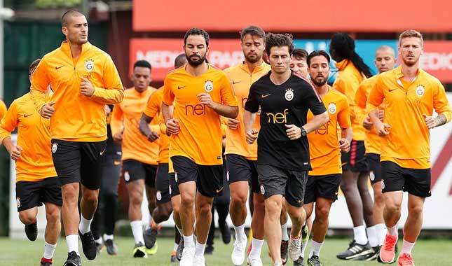 Galatasaray'da 2 isim kadro dışı