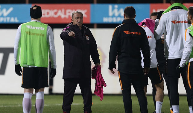 Galatasaray'da gidecek isimler netleşti