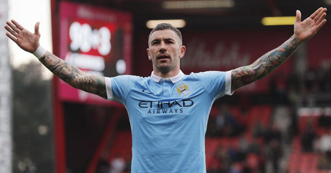 Galatasaray'dan Kolarov çalımı
