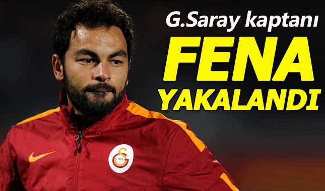 Galatasaraylı Selçuk İnan rakı içerken yakalandı
