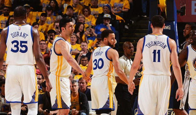 İlk finalist Warriors oldu