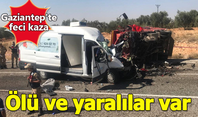 İşçi kamyonetiyle minibüs çarpıştı: 8 ölü, 19 yaralı