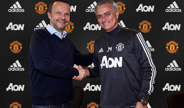 Jose Mourinho koltuğu sağlama aldı