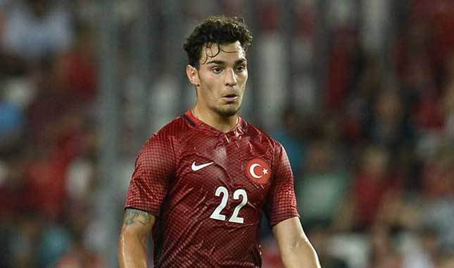 Kaan Ayhan imzayı attı