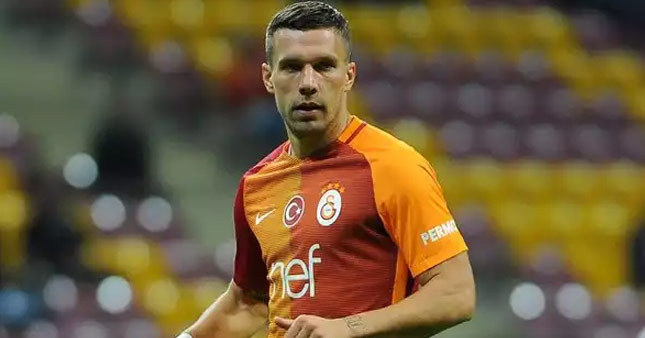 Lukas Podolski Japonya yolcusu