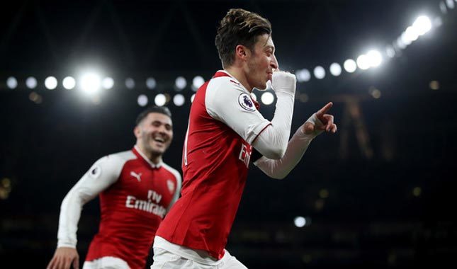 Mesut Özil'e tam destek