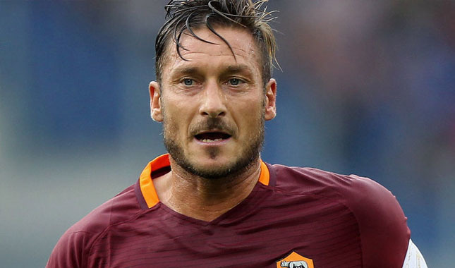 Roma'ya gelirse ellerimle veririm