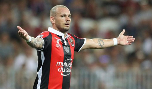 Sneijder Fransa'da hayal kırıklığı yarattı