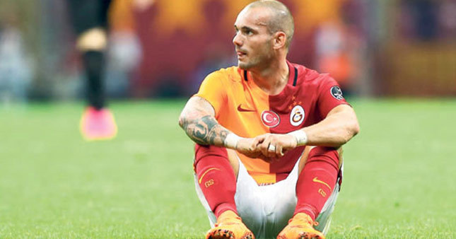 Sneijder'e Çin yolu gözüktü