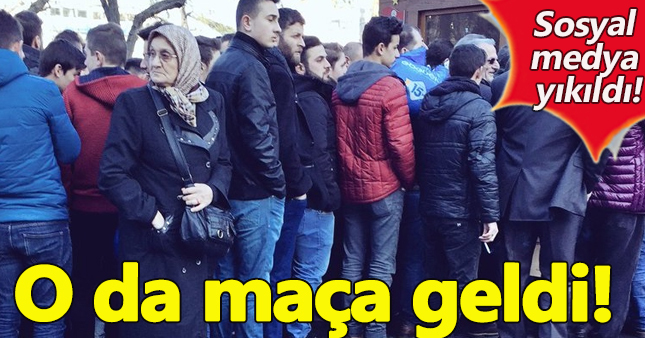 Trabzon'un maçı için teyze de kuyruğa girdi!