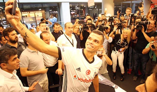 Vodafone Park'ta Pepe izdihamı