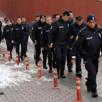19 ilde FETÖ operasyonu: 23 asker gözaltında