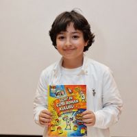 9 Yaşında Yazar Oldu: Uzay Kaan İnce, İlk Kitabını İmzaladı