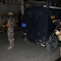 Adana'da şafak operasyonu: 74 gözaltı