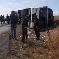 Afyon'da tur otobüsü devrildi: 1 ölü, 30 yaralı