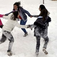 Afyon'da yarın okullar tatil mi 25 aralık 2017