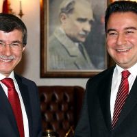 Ak Parti istifaları durdurmak için yeni adım attı