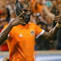 Alberth Elis, Fenerbahçe'yi resmen duyurdu
