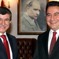 Ali Babacan yeni parti için tarih verdi