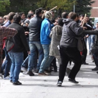 Ardahan'da karşıt görüşlü öğrenciler birbirien girdi