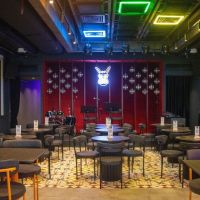 Ataşehir'de Yeni Nesil Eğlence Deneyimi Donkey Pub Sahnesini Açtı