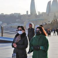 Azerbaycan'da sokağa çıkma yasağı ilan edildi