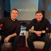 BLOK3 OYUNCULUĞA VE SİNEMA FİLMİNE YEŞİL IŞIK YAKTI