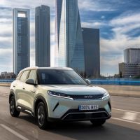 BYD, Küresel Yeni Enerjili ve Elektrikli Araç Pazarının Zirvesine Yerleşti